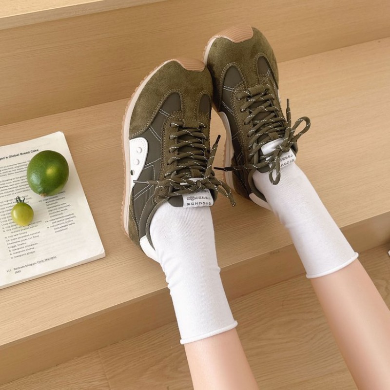 Tênis retrô colorido para mulh - Casual Sneaker Low avaliação e preço